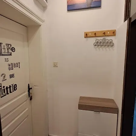 Appartement Red Blue With Private Parking And Gray Blue *