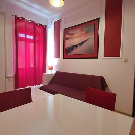 Red Blue With Private Parking And Gray Blue Apartamento *