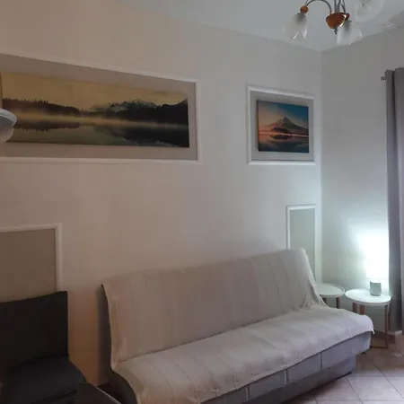 Red Blue With Private Parking And Gray Blue