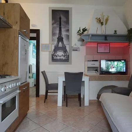 Appartement Red Blue With Private Parking And Gray Blue *