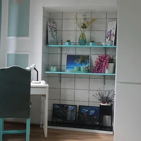 Red Blue With Private Parking And Gray Blue