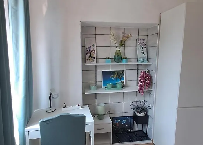 Red Blue With Private Parking And Gray Blue